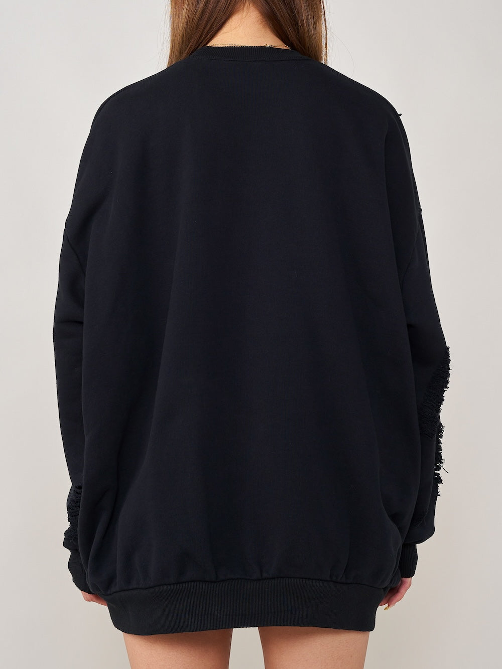 モデル:163cm(着用サイズ:FREE 着用カラー:BLK)