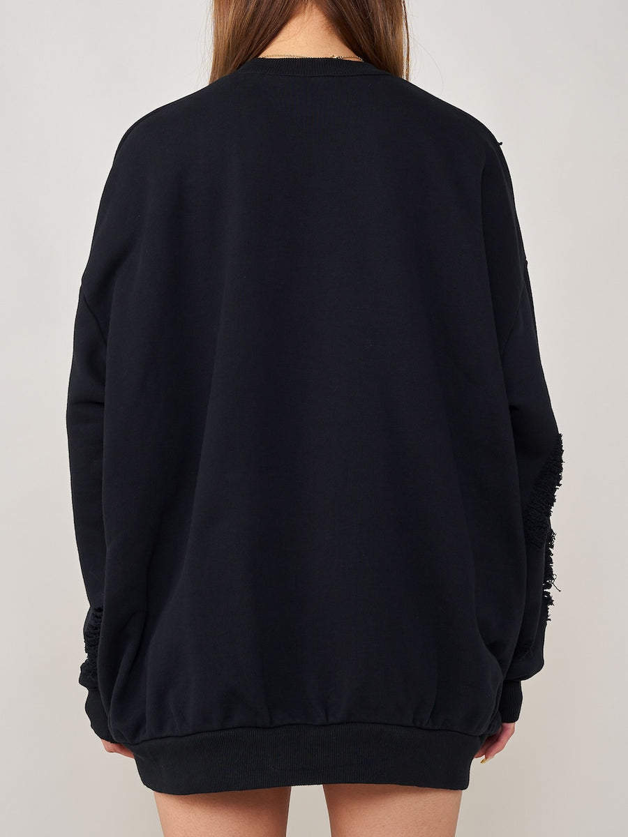 モデル:163cm(着用サイズ:FREE 着用カラー:BLK)
