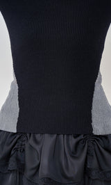モデル:163cm(着用サイズ:FREE 着用カラー:BLK)