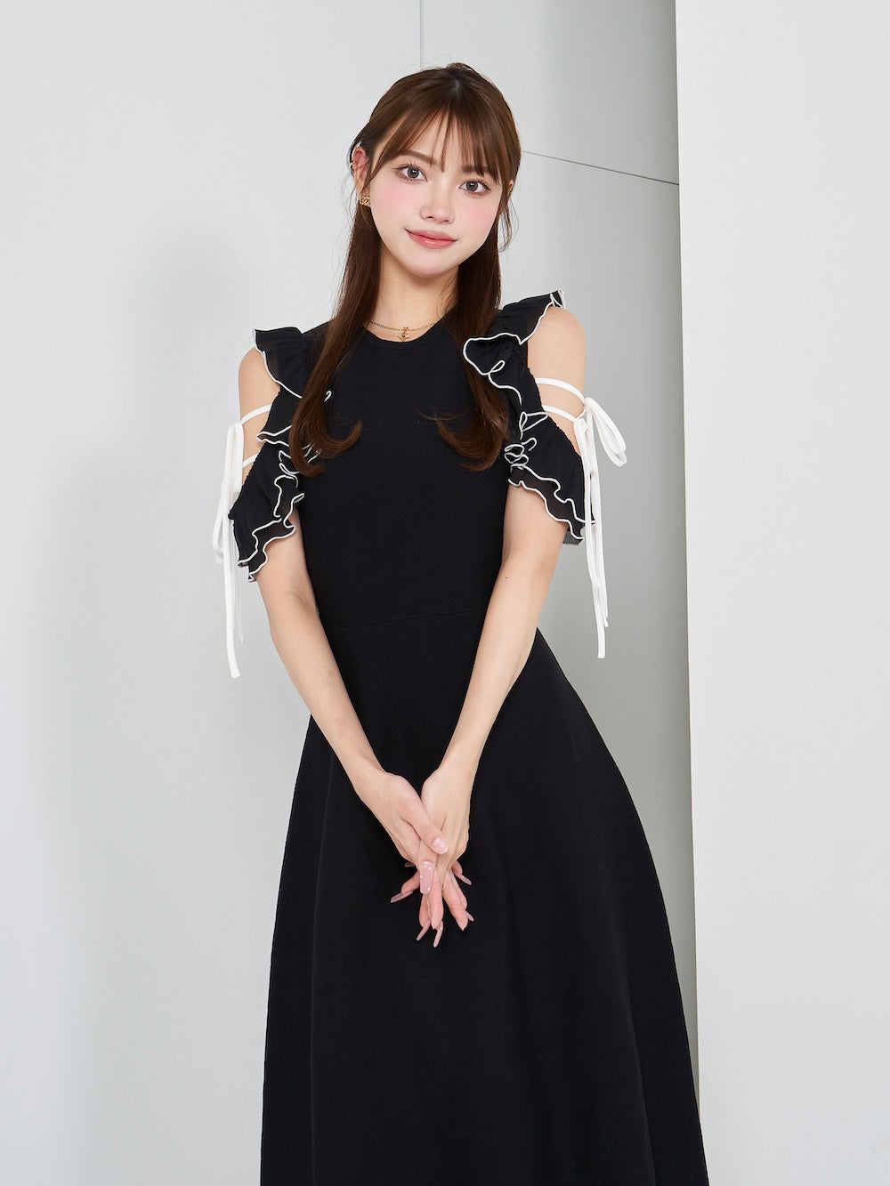 モデル:163cm(着用サイズ:FREE 着用カラー:BLK)