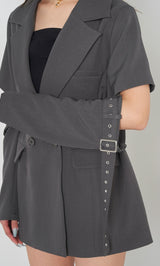 モデル:160cm(着用サイズ:FREE 着用カラー:C-GRY)