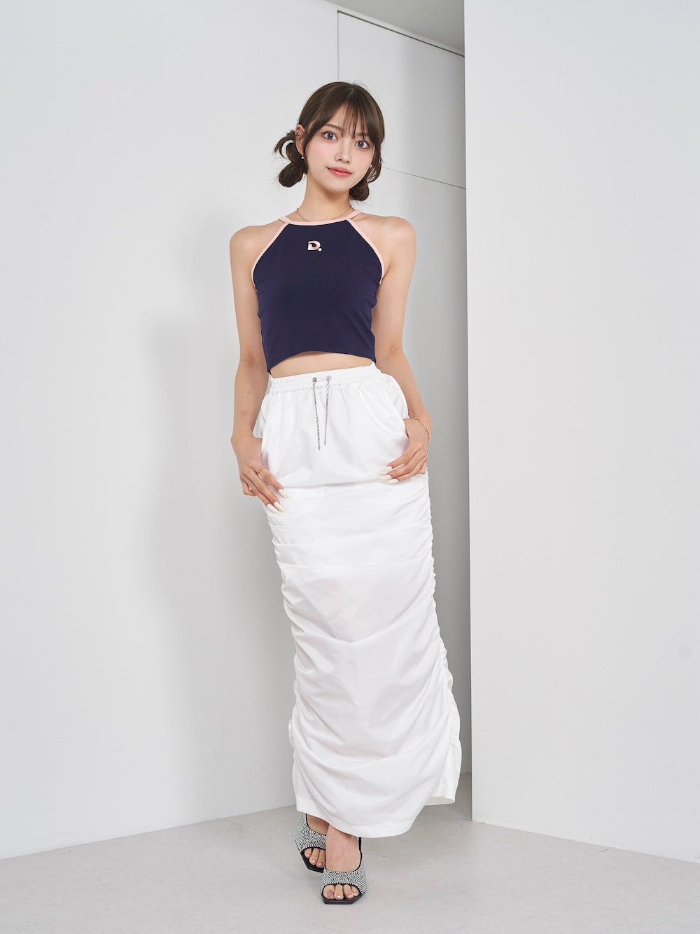 モデル:163cm(着用サイズ:FREE 着用カラー:NVY)