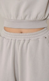 モデル:163cm(着用サイズ:FREE 着用カラー:GRY)