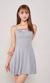 モデル:163cm(着用サイズ:FREE 着用カラー:GRY)