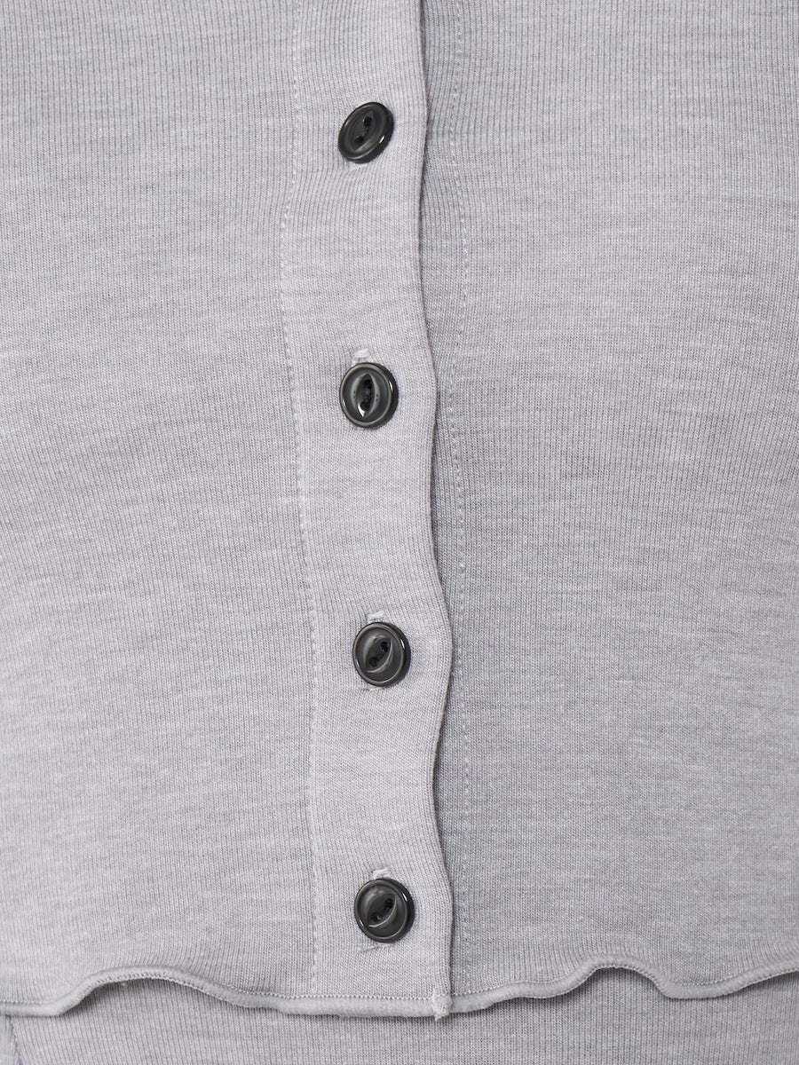 モデル:163cm(着用サイズ:FREE 着用カラー:GRY)