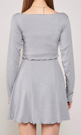モデル:163cm(着用サイズ:FREE 着用カラー:GRY)