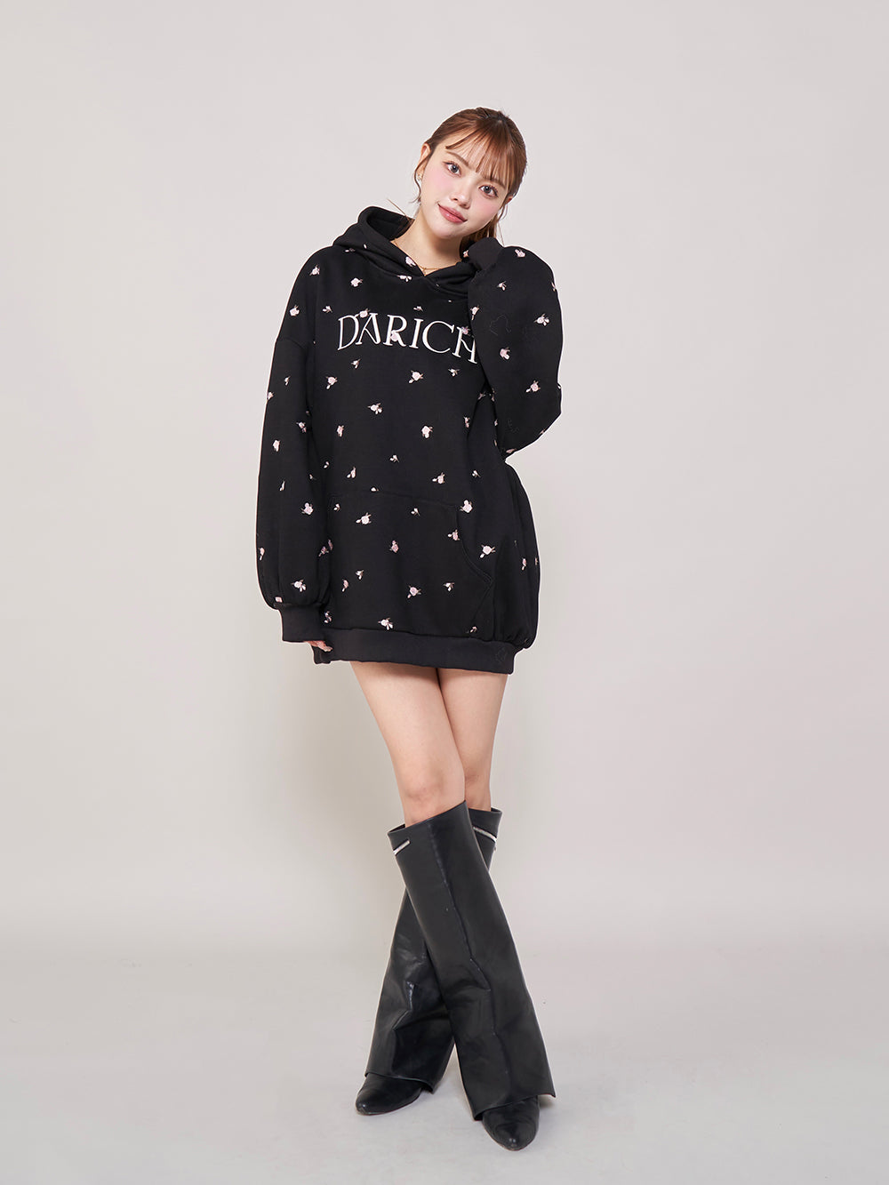 モデル:163cm(着用サイズ:FREE 着用カラー:BLK)