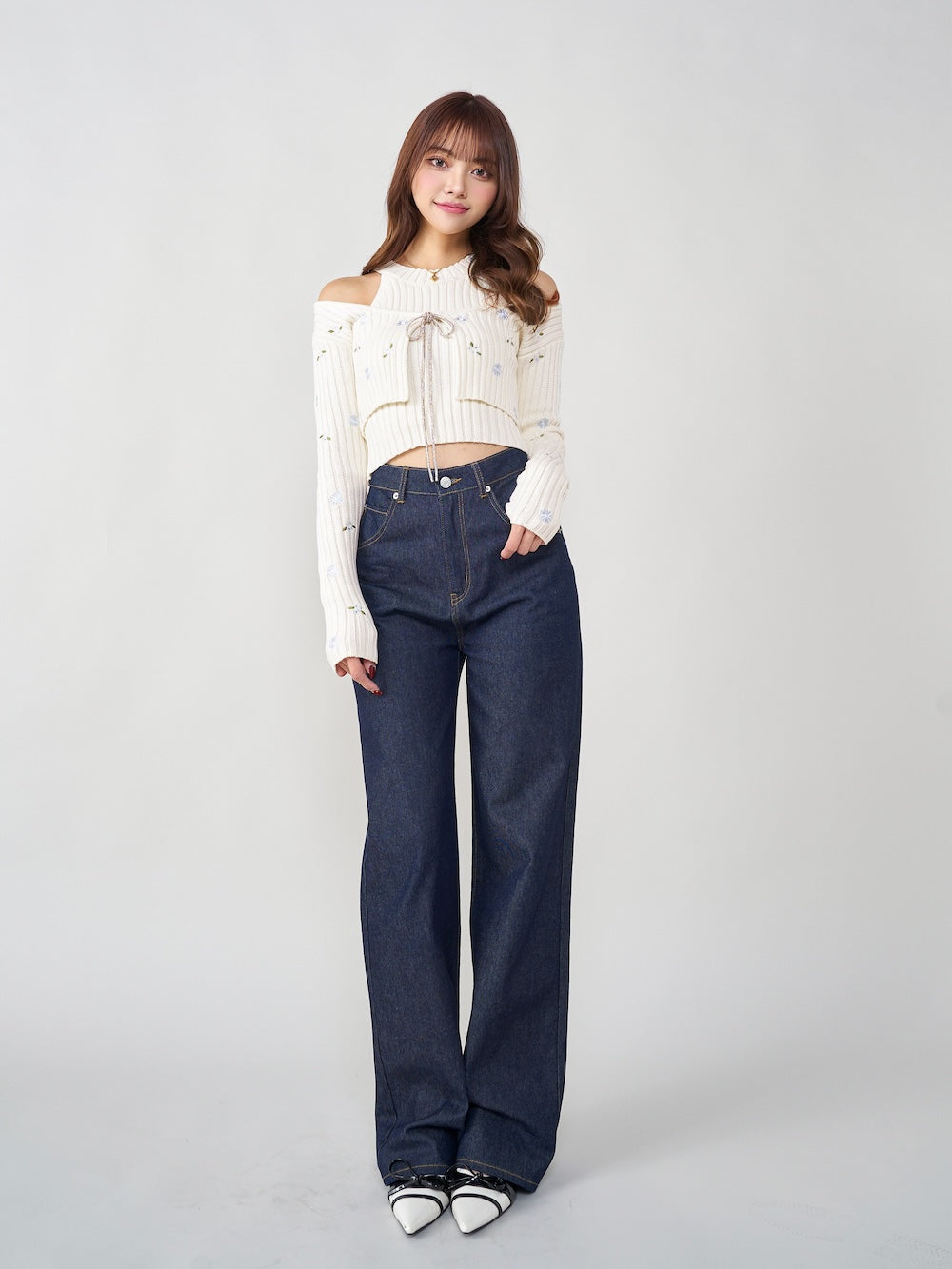 モデル:163cm(着用サイズ:FREE 着用カラー:WHT)