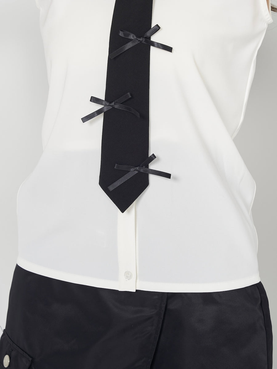 モデル:163cm(着用サイズ:FREE 着用カラー:WHT)