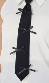 モデル:163cm(着用サイズ:FREE 着用カラー:WHT)