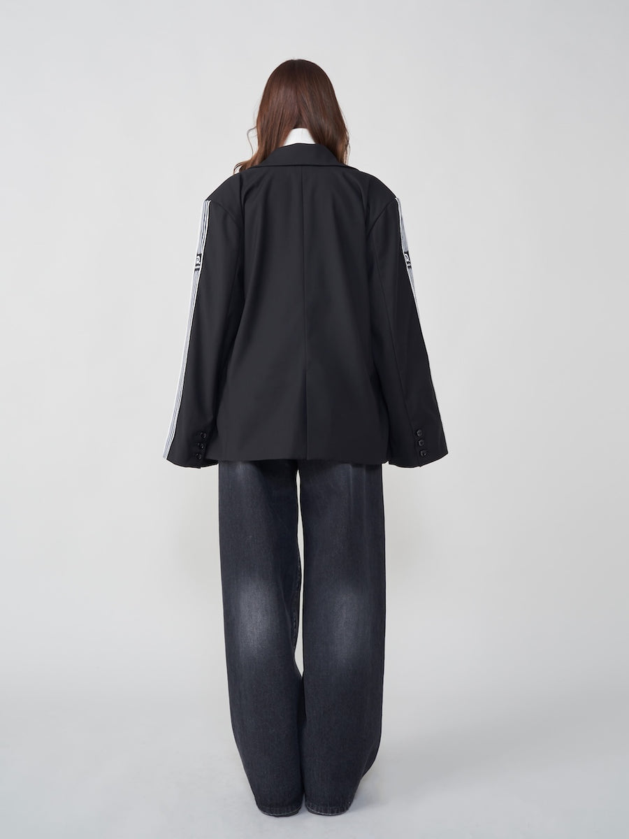 モデル:163cm(着用サイズ:FREE 着用カラー:BLK)