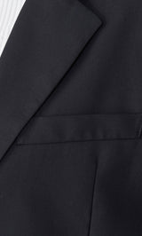 モデル:163cm(着用サイズ:FREE 着用カラー:BLK)