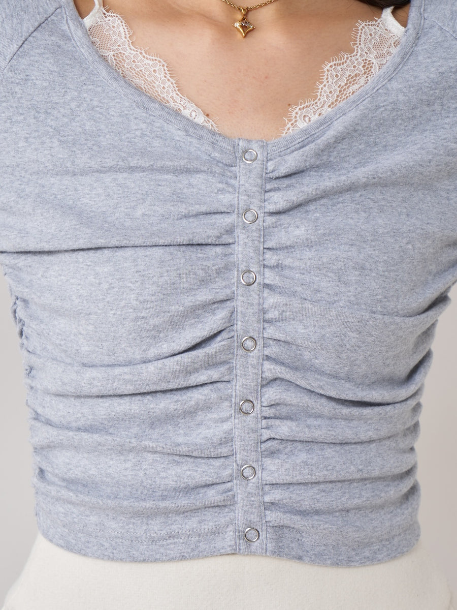 モデル:163cm(着用サイズ:FREE 着用カラー:GRY)