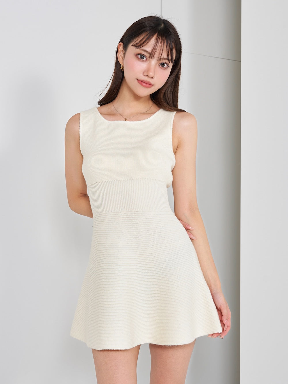 モデル:163cm(着用サイズ:FREE 着用カラー:IVO)