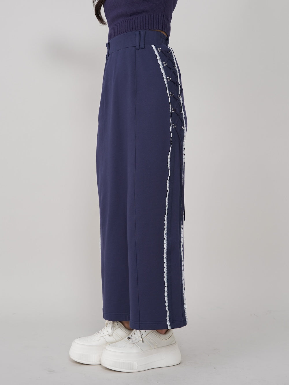 モデル:163cm(着用サイズ:FREE 着用カラー:NVY)