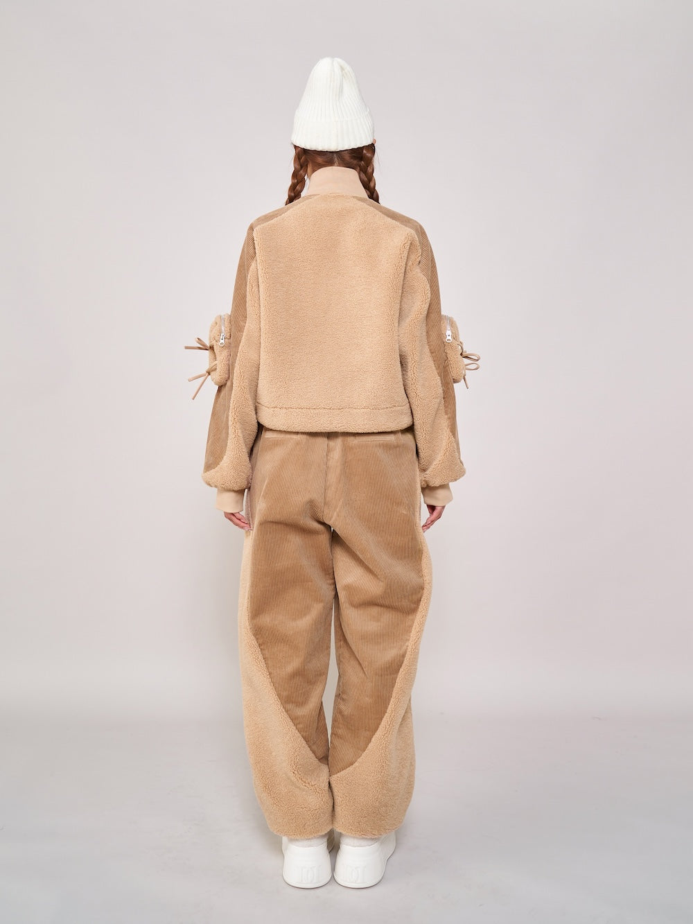 モデル:163cm(着用サイズ:FREE 着用カラー:BEG)