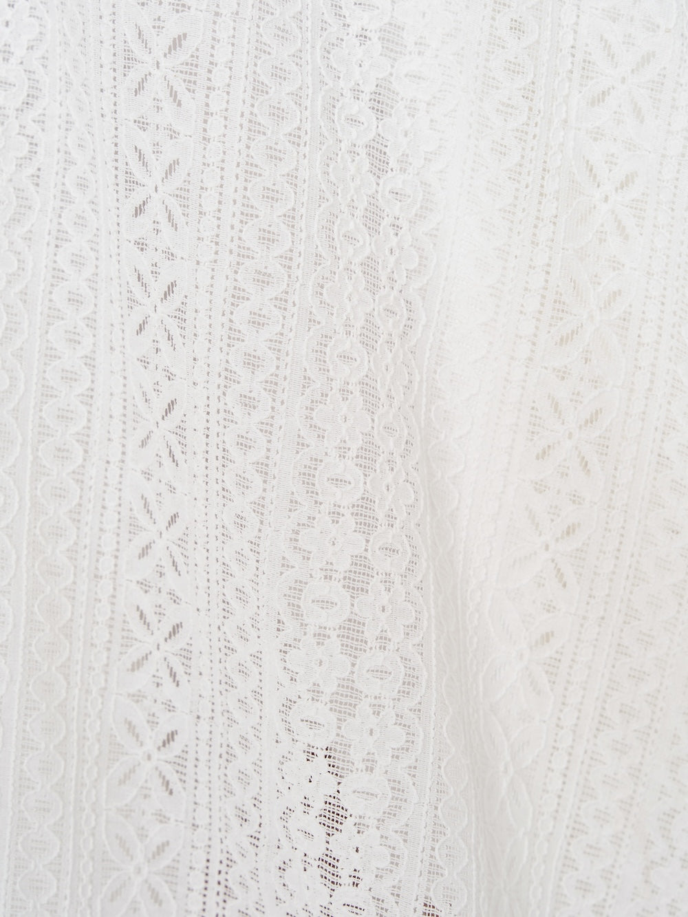モデル:163cm(着用サイズ:FREE 着用カラー:WHT)