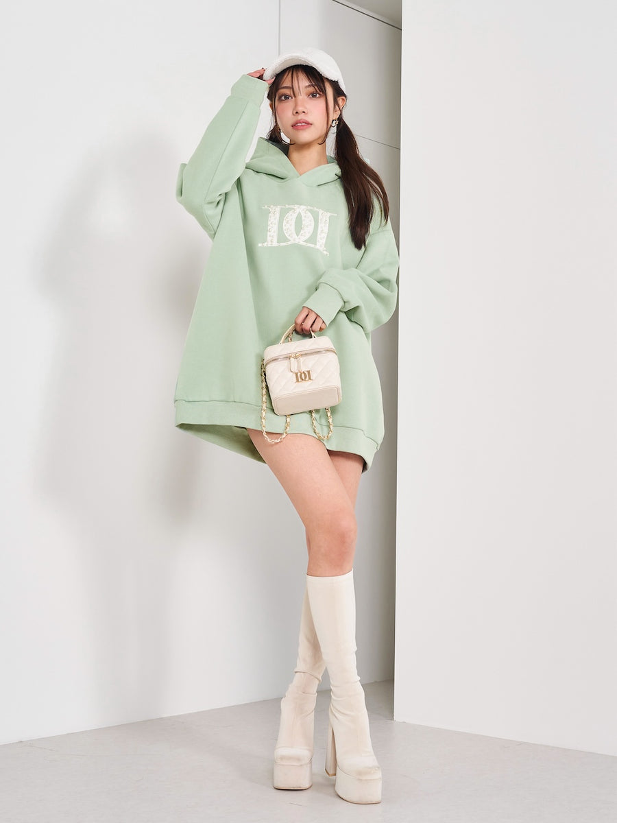 モデル:163cm(着用サイズ:FREE 着用カラー:MNT)