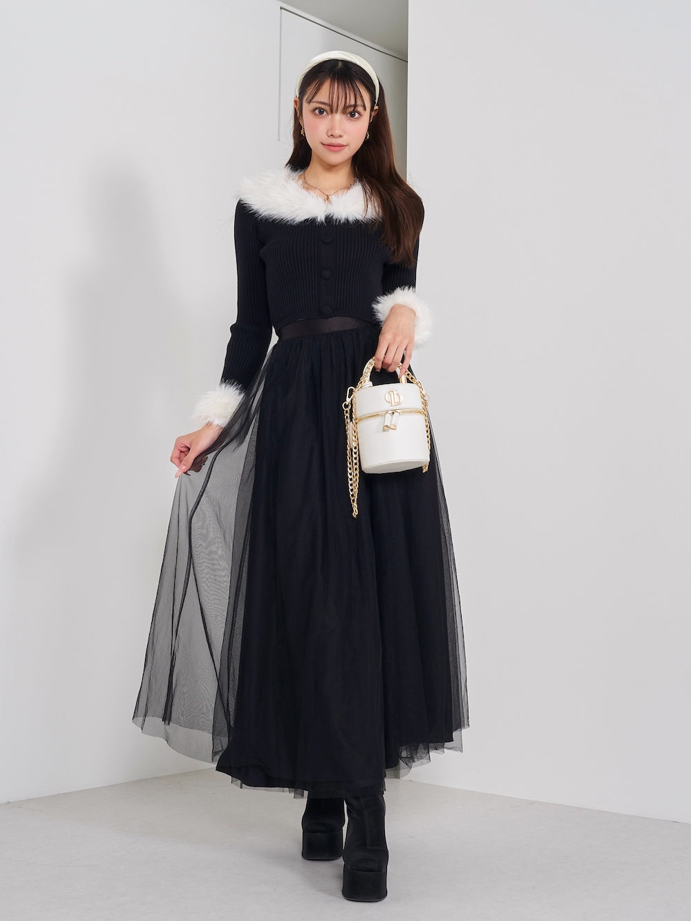 モデル:163cm(着用サイズ:FREE 着用カラー:BLK)
