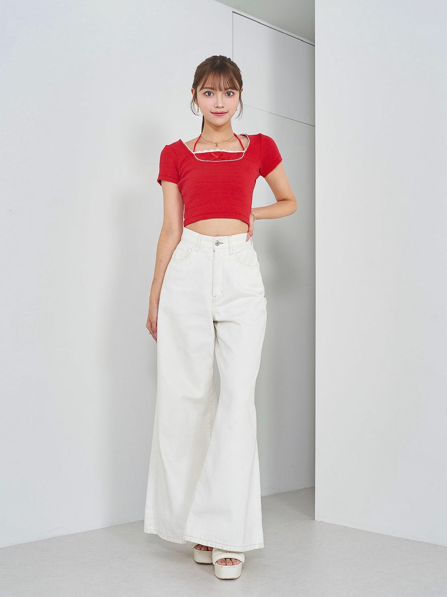 モデル:163cm(着用サイズ:FREE 着用カラー:RED)