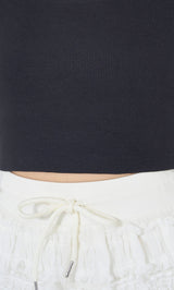 モデル:163cm(着用サイズ:FREE 着用カラー:BLK)