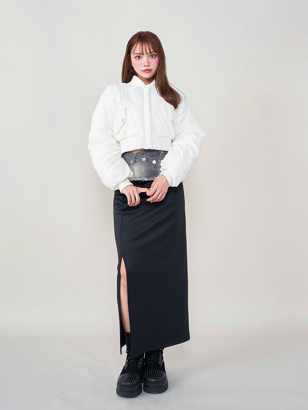 モデル:163cm(着用サイズ:FREE 着用カラー:WHT)
