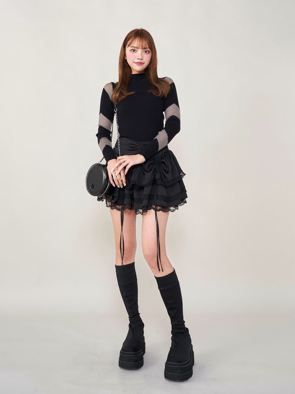 モデル:163cm(着用サイズ:FREE 着用カラー:BLK)
