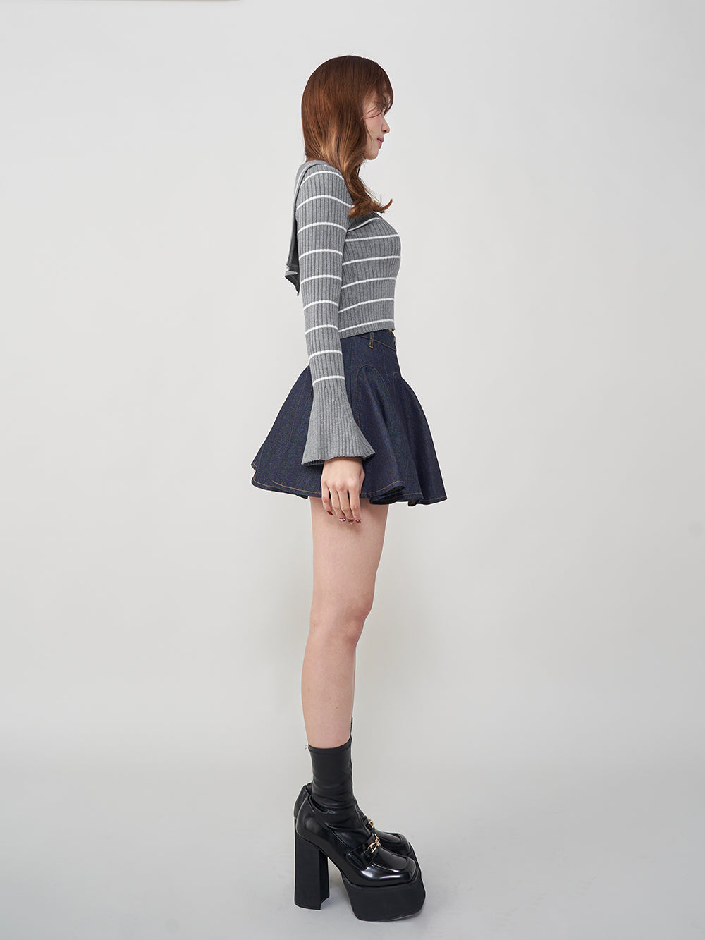 モデル:163cm(着用サイズ:FREE 着用カラー:GRY)