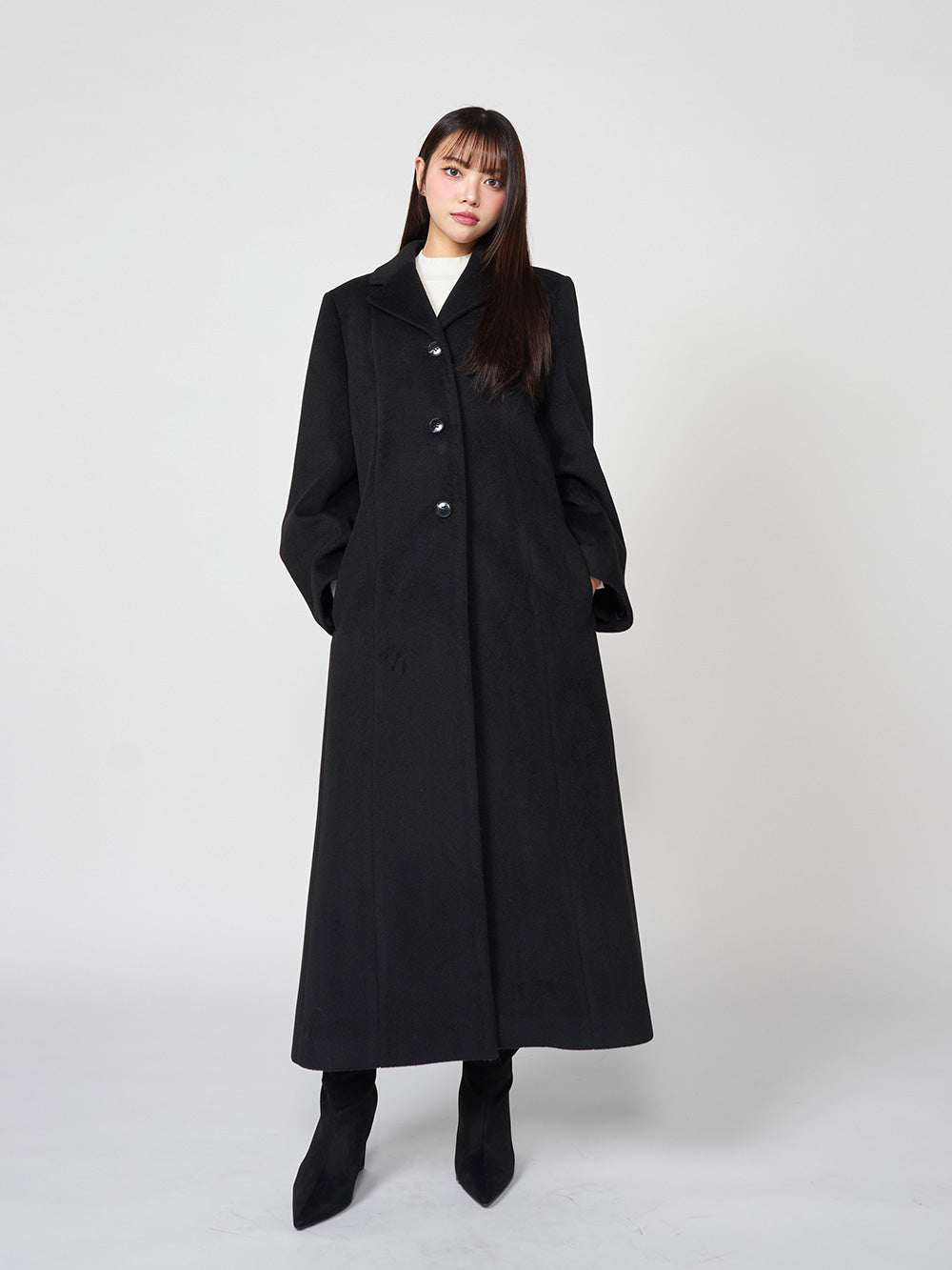 モデル:163cm(着用サイズ:FREE 着用カラー:BLK)