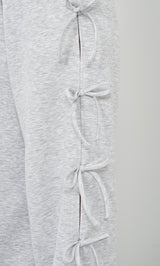 モデル:163cm(着用サイズ:FREE 着用カラー:GRY)