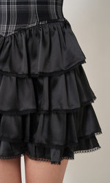 モデル:163cm(着用サイズ:FREE 着用カラー:BLK)