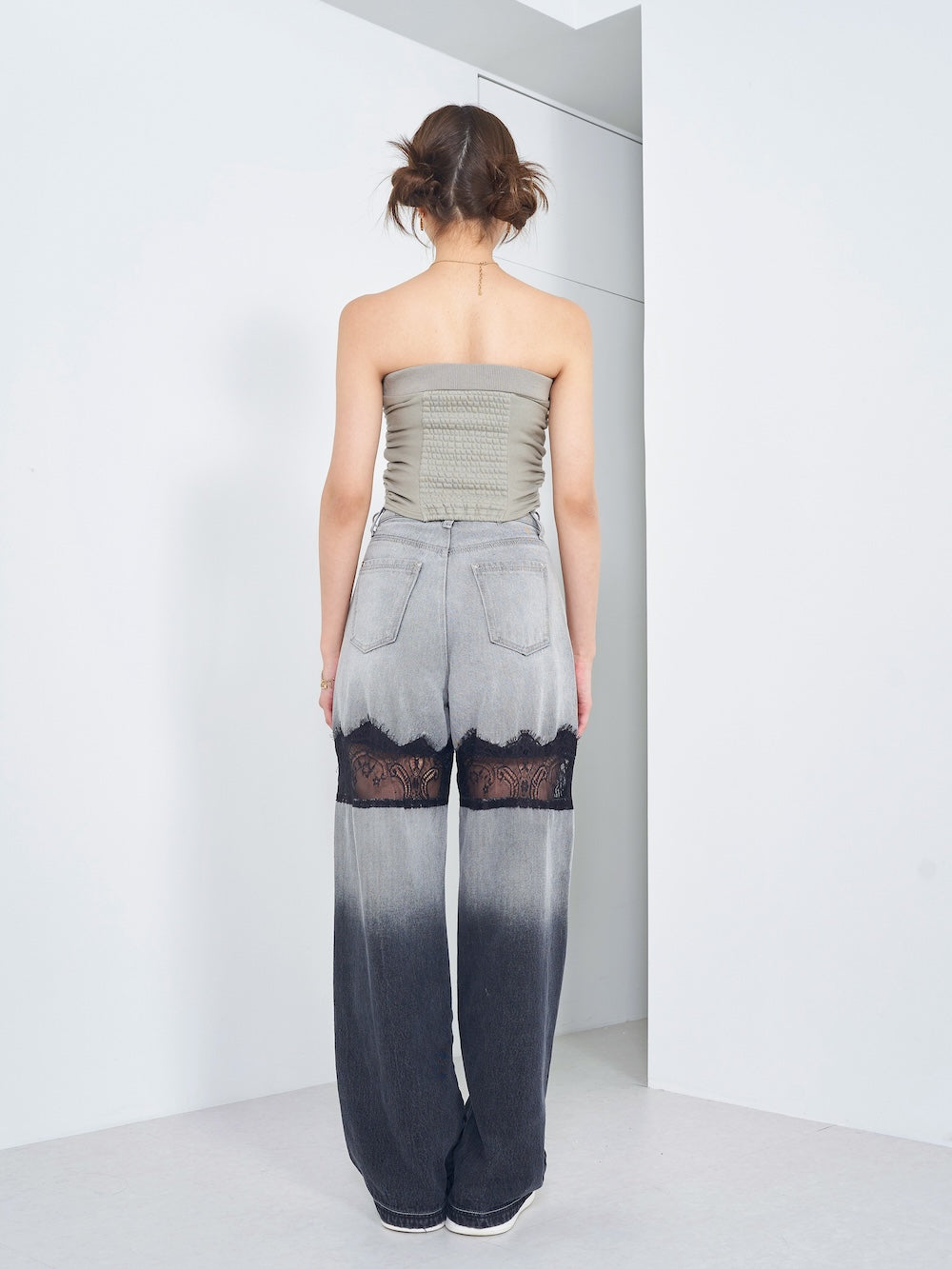 モデル:163cm(着用サイズ:FREE 着用カラー:GRY)