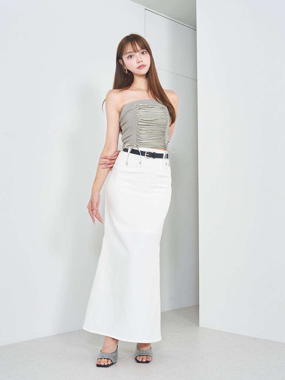 モデル:163cm(着用サイズ:FREE 着用カラー:GRY)