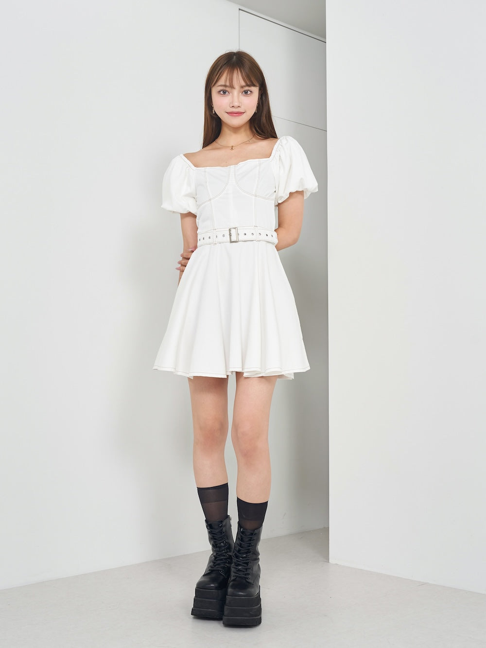 モデル:163cm(着用サイズ:FREE 着用カラー:WHT)