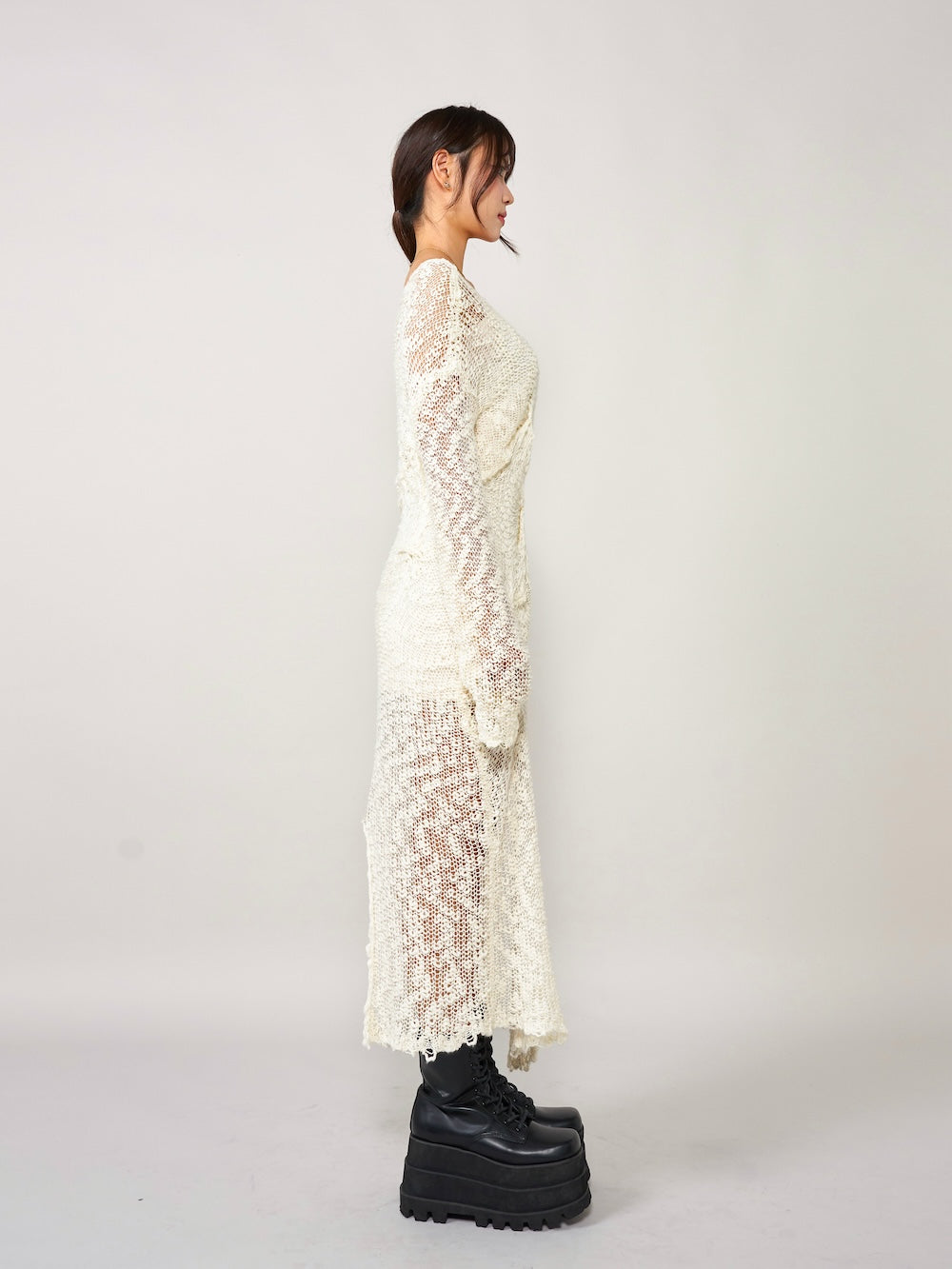 モデル:163cm(着用サイズ:FREE 着用カラー:IVO)