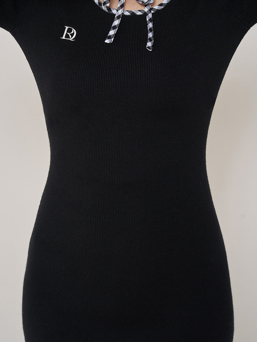 モデル:163cm(着用サイズ:FREE 着用カラー:BLK)