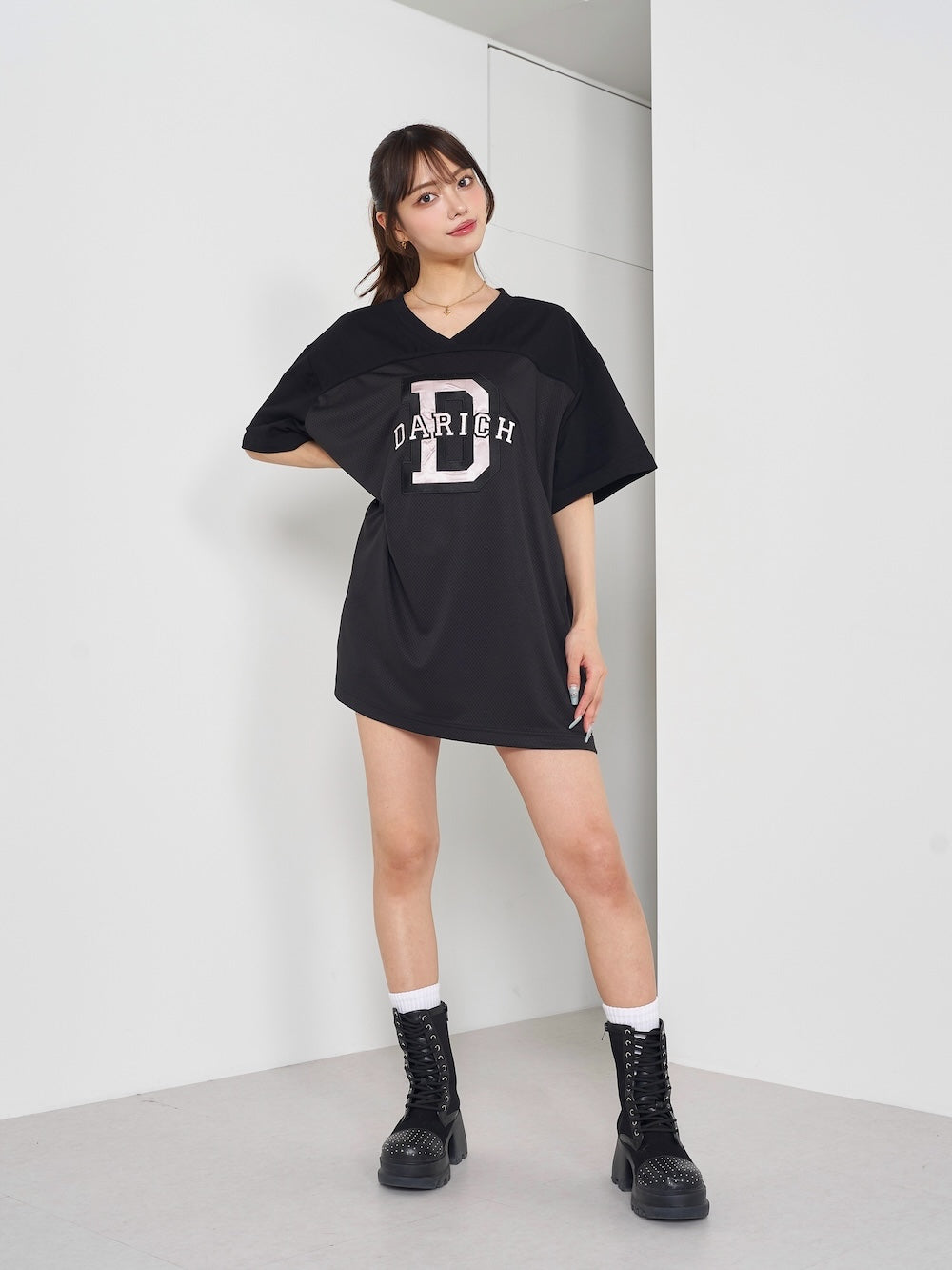 モデル:163cm(着用サイズ:FREE 着用カラー:BLK)