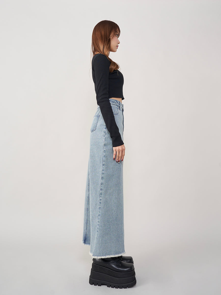 モデル:163cm(着用サイズ:FREE 着用カラー:BLK)