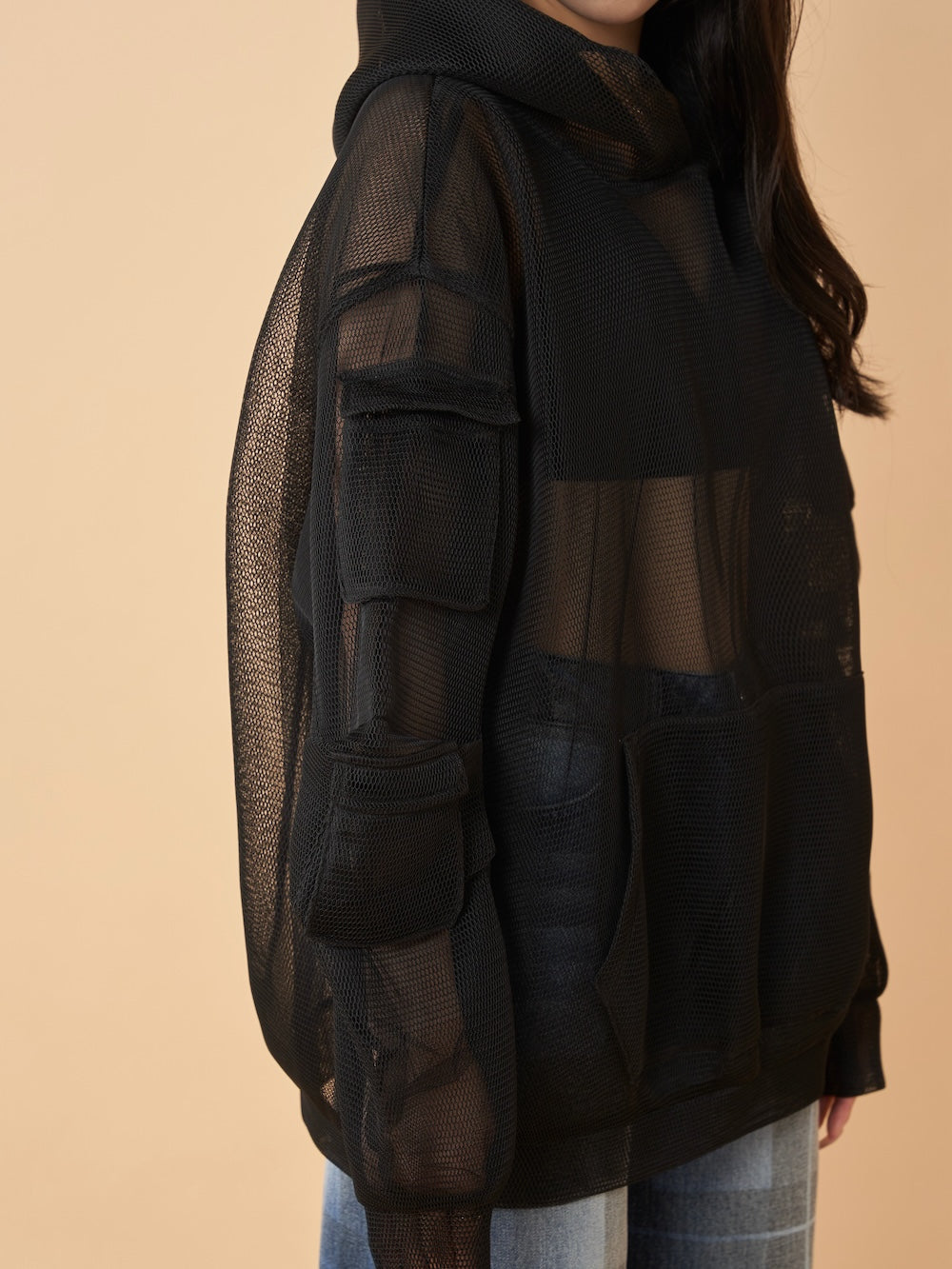 モデル:163cm(着用サイズ:FREE 着用カラー:BLK)