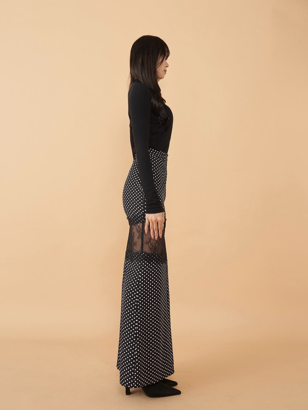 モデル:160cm(着用サイズ:FREE 着用カラー:DOT)