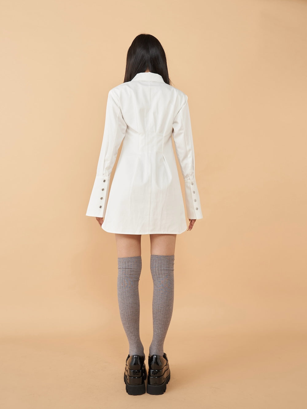 モデル:163cm(着用サイズ:FREE 着用カラー:WHT)