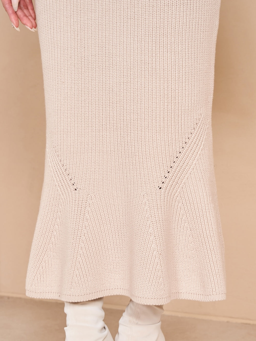 モデル:163cm(着用サイズ:FREE 着用カラー:IVO)