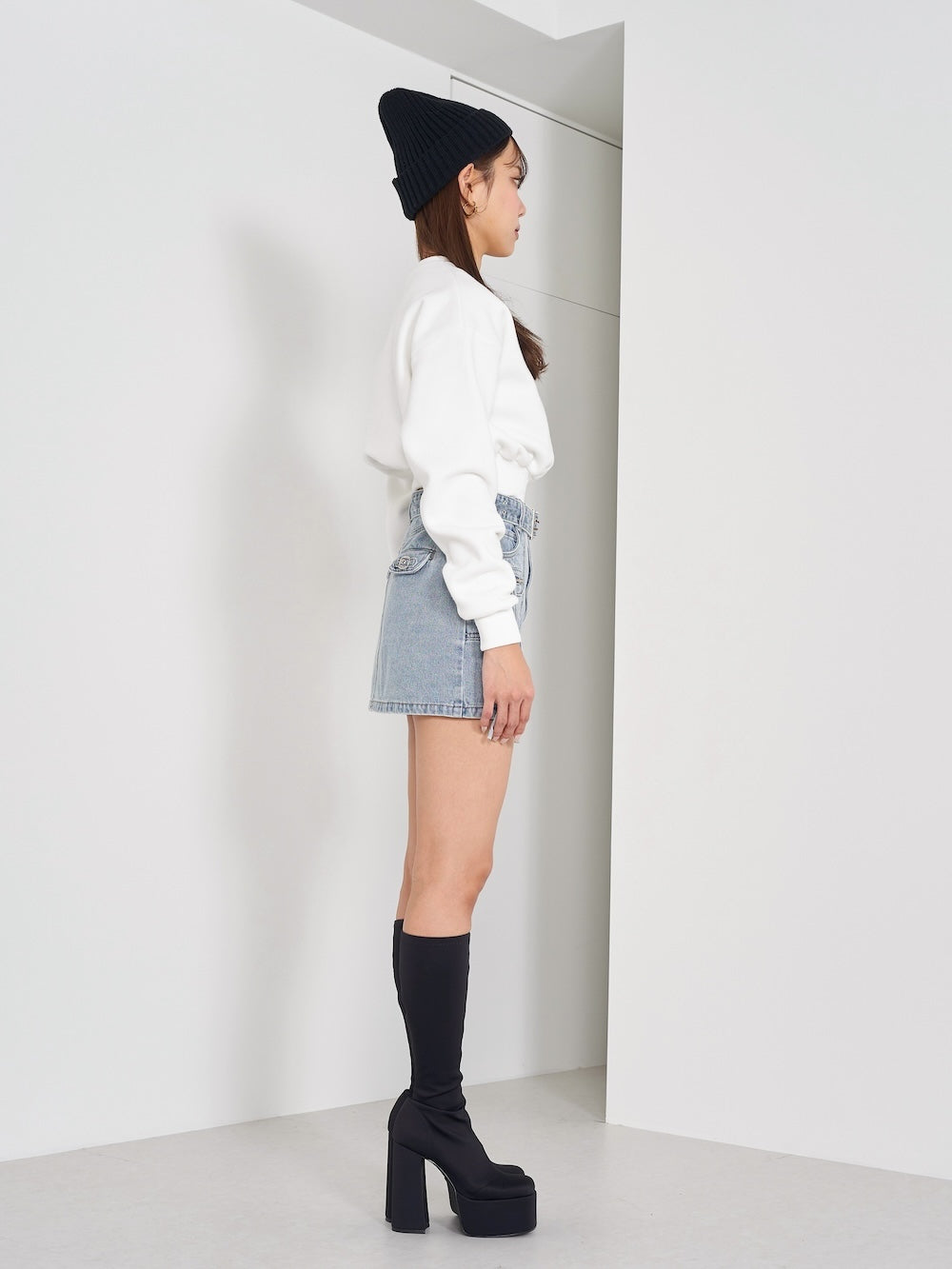 モデル:163cm(着用サイズ:FREE 着用カラー:WHT)