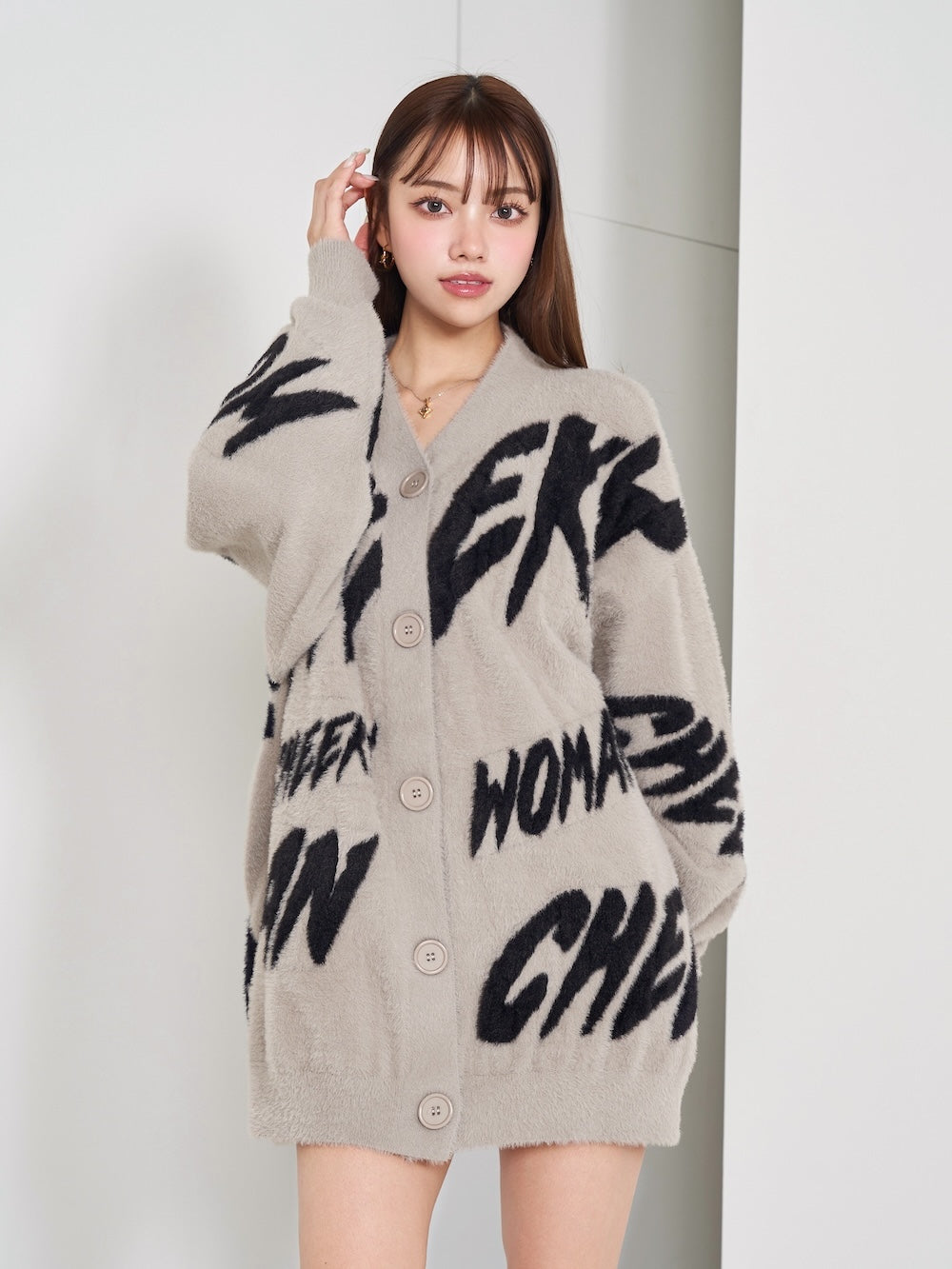 モデル:163cm(着用サイズ:FREE 着用カラー:GRY)