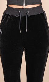 モデル:163cm(着用サイズ:FREE 着用カラー:BLK)