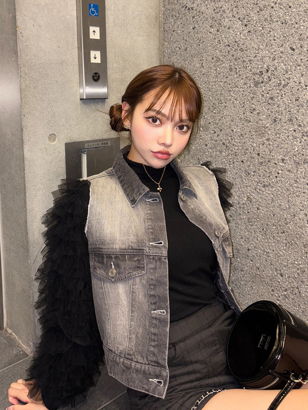 モデル:163cm(着用サイズ:FREE 着用カラー:BLK)