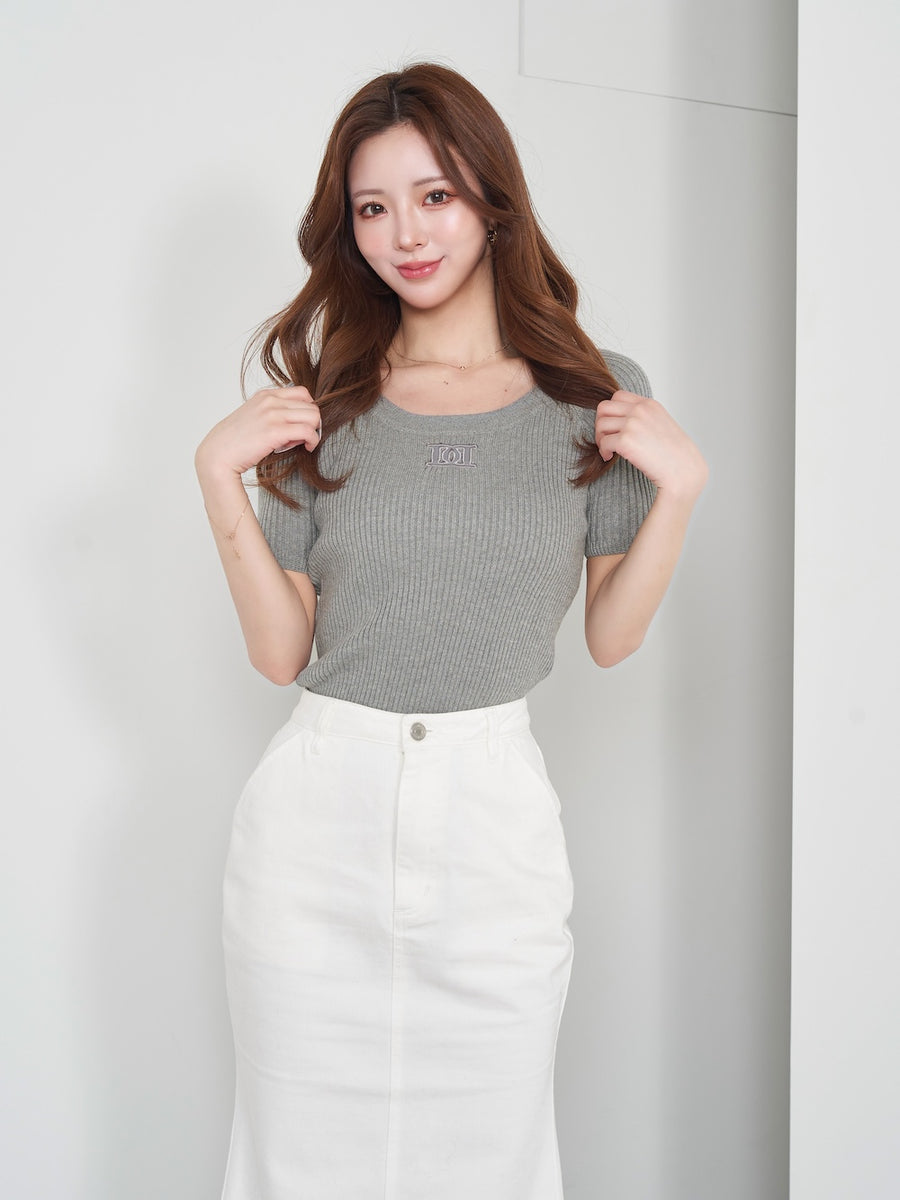 モデル:158cm(着用サイズ:FREE 着用カラー:GRY)