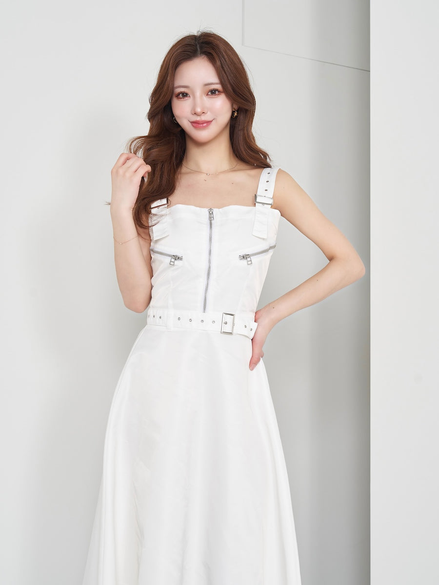 モデル:158cm(着用サイズ:FREE 着用カラー:WHT)