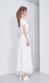 モデル:155cm(着用サイズ:FREE 着用カラー:WHT)