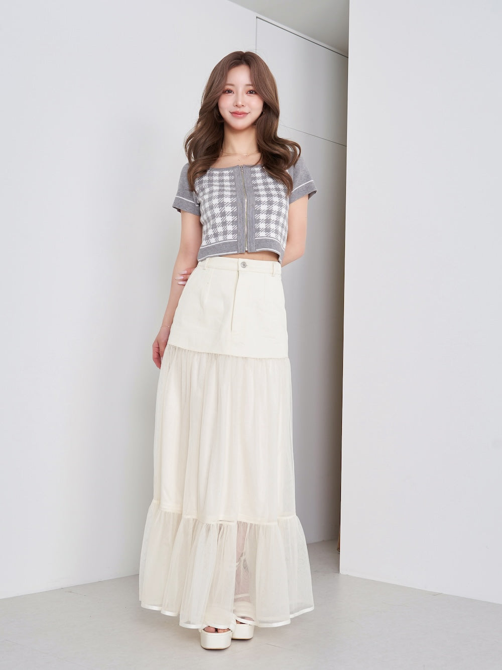 モデル:158cm(着用サイズ:FREE 着用カラー:GRY)